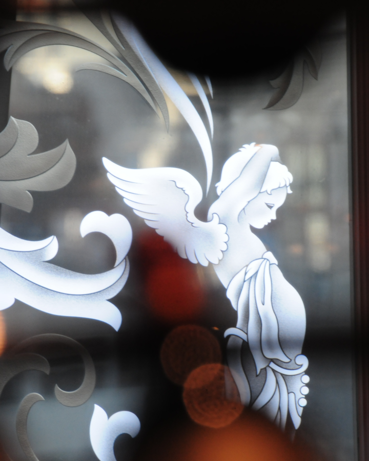 幻想的なエッチングガラス